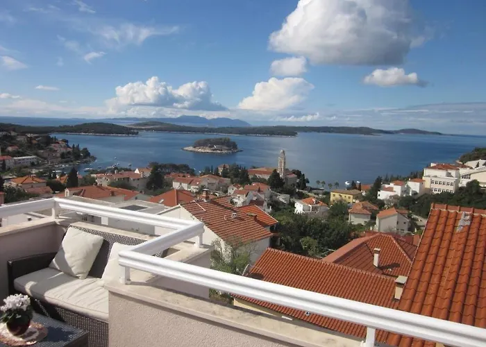 Διαμέρισμα In With Sea View, Terrace, Air Conditioning, Wi-fi