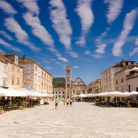 In With Sea View, Terrace, Air Conditioning, Wi-fi Hvar Town