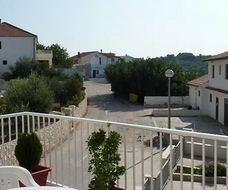 Apartment In With Sea View, Terrace, Air Conditioning, Wi-fi *