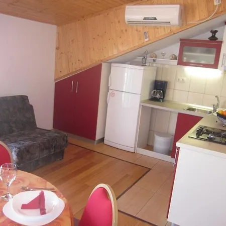 Апартаменты In With Sea View, Terrace, Air Conditioning, Wi-fi