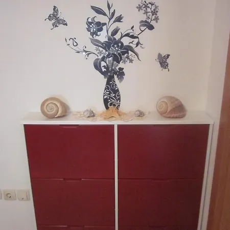 In With Sea View, Terrace, Air Conditioning, Wi-fi Хвар