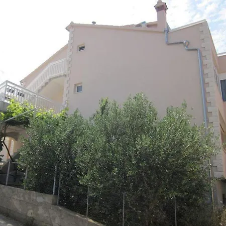 In With Sea View, Terrace, Air Conditioning, Wi-fi Хвар