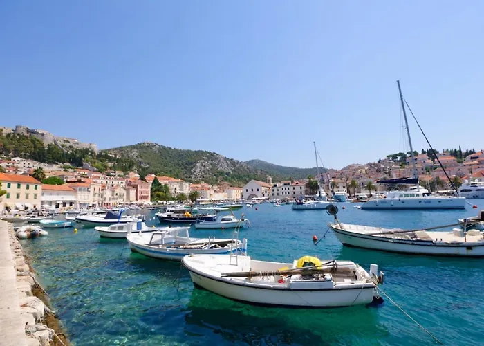 In With Sea View, Terrace, Air Conditioning, Wi-fi Apartment